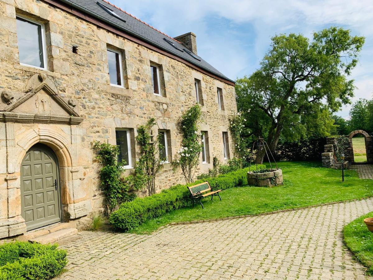 Le Domaine De Coat Rogan, La Chambre Du Tregor Ploezal Exterior photo